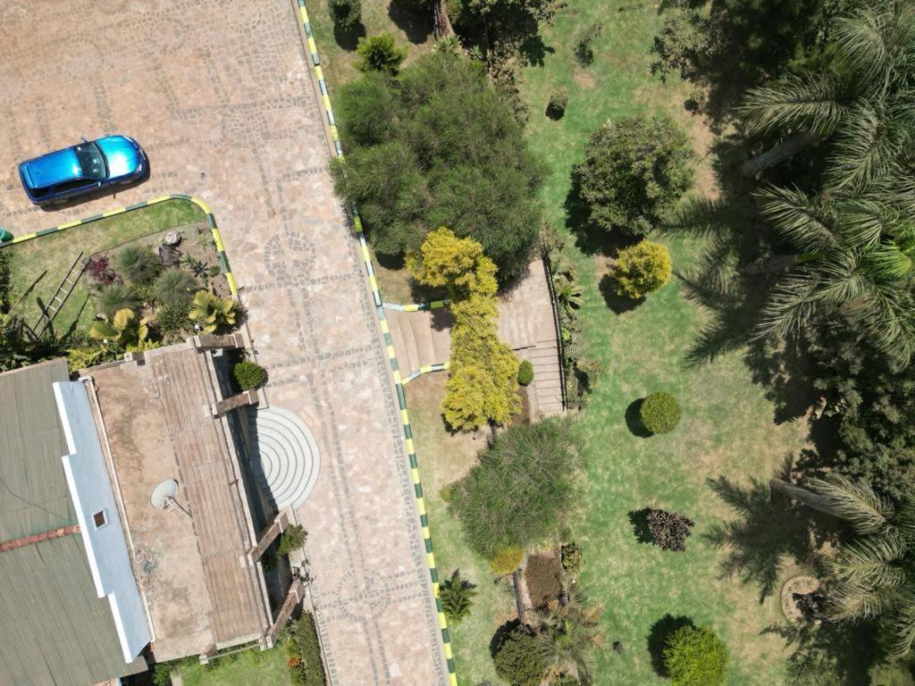 Riverside Resort Hotel Kabale מראה חיצוני תמונה