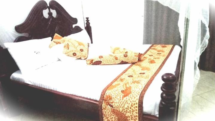 Riverside Resort Hotel Kabale מראה חיצוני תמונה