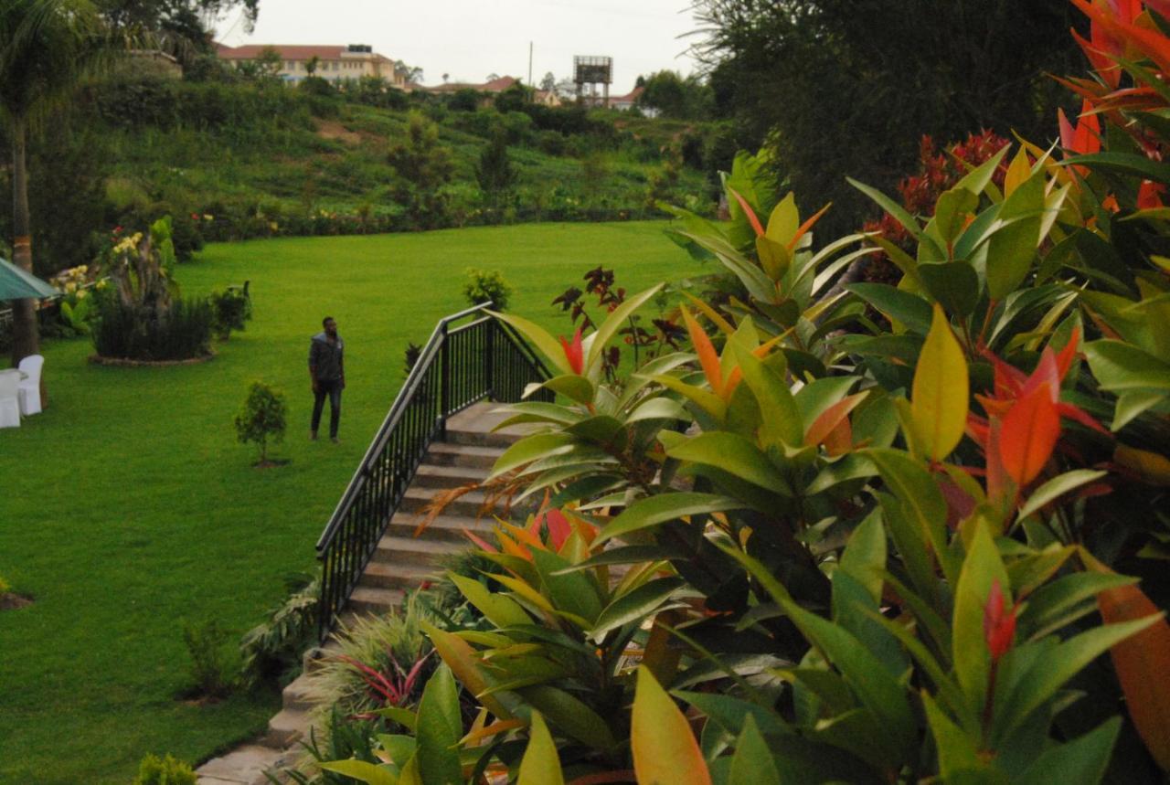 Riverside Resort Hotel Kabale מראה חיצוני תמונה