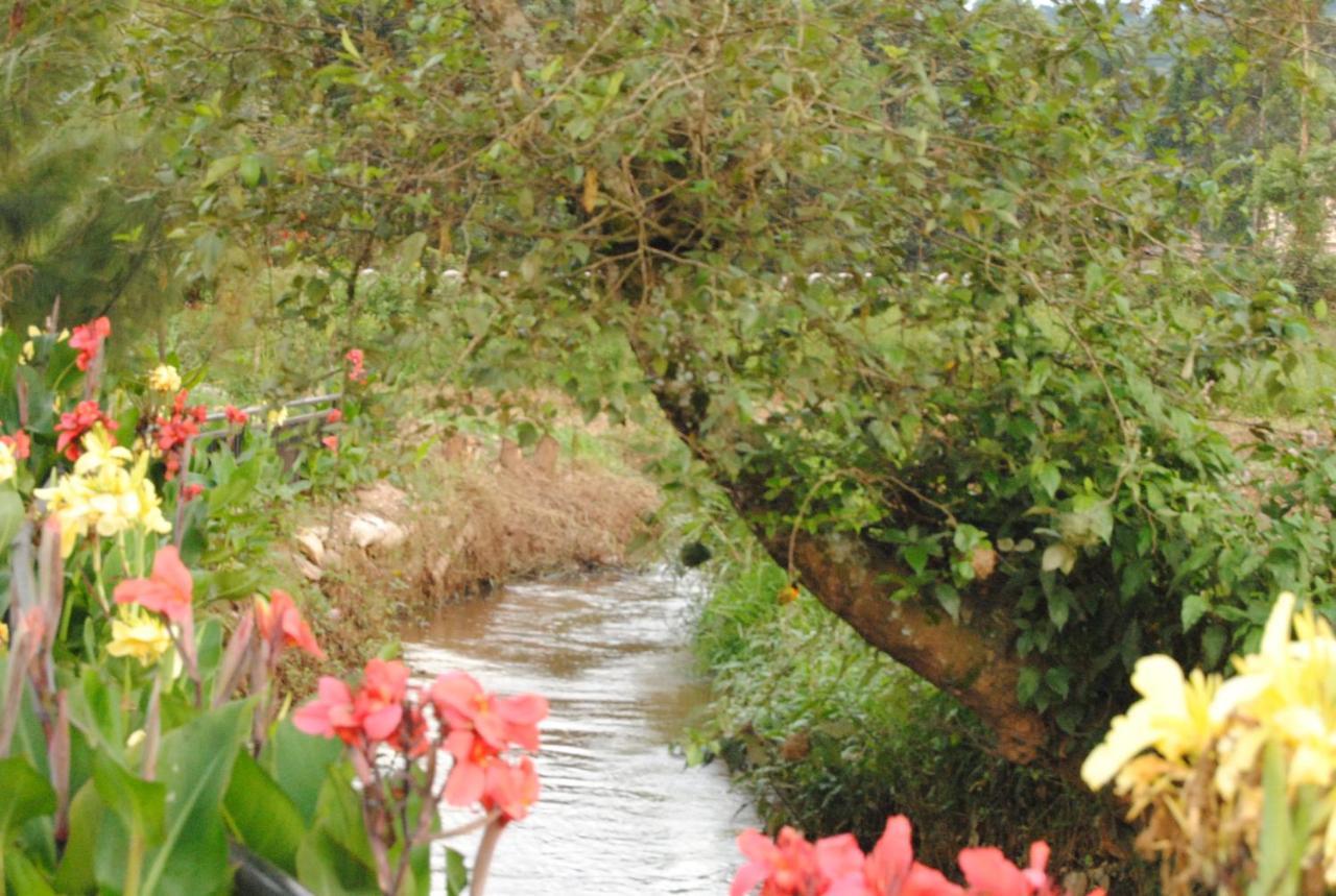 Riverside Resort Hotel Kabale מראה חיצוני תמונה