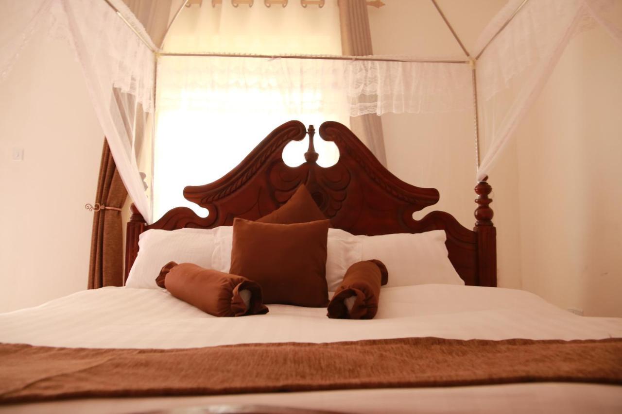 Riverside Resort Hotel Kabale מראה חיצוני תמונה