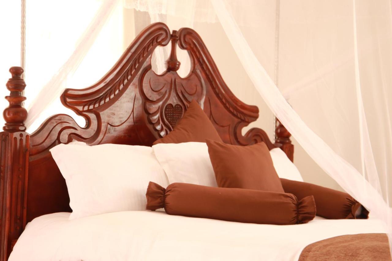 Riverside Resort Hotel Kabale מראה חיצוני תמונה