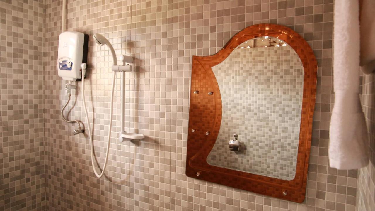 Riverside Resort Hotel Kabale מראה חיצוני תמונה